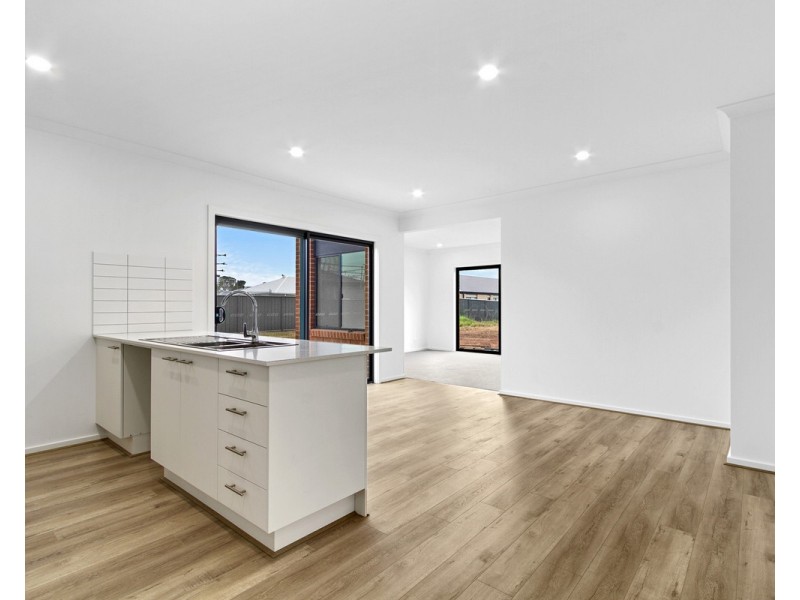 9 Redbank Road, Stratford VIC 3862