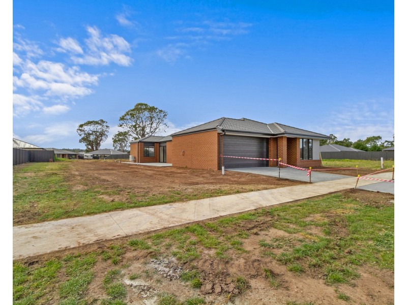 9 Redbank Road, Stratford VIC 3862