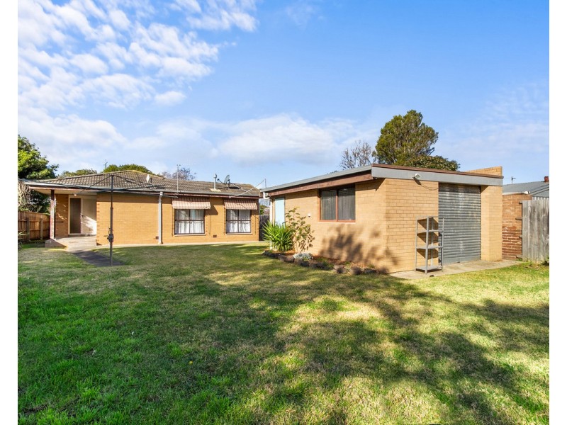 56 Jackson Avenue, Sale VIC 3850