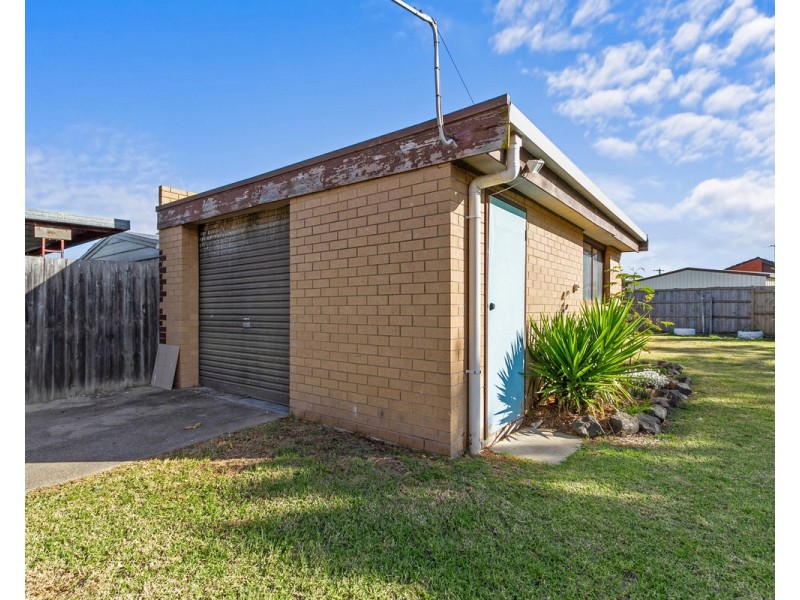 56 Jackson Avenue, Sale VIC 3850
