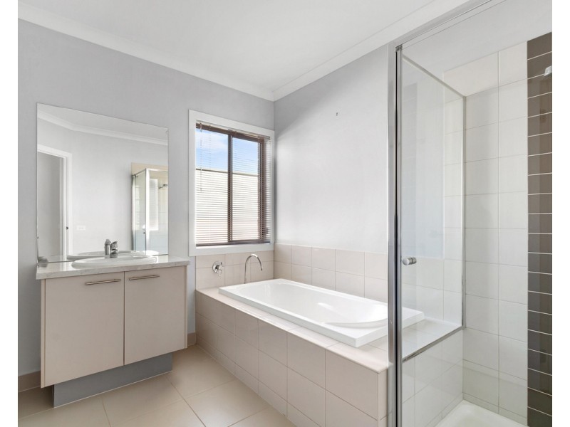 61 McFarlane Street, Stratford VIC 3862