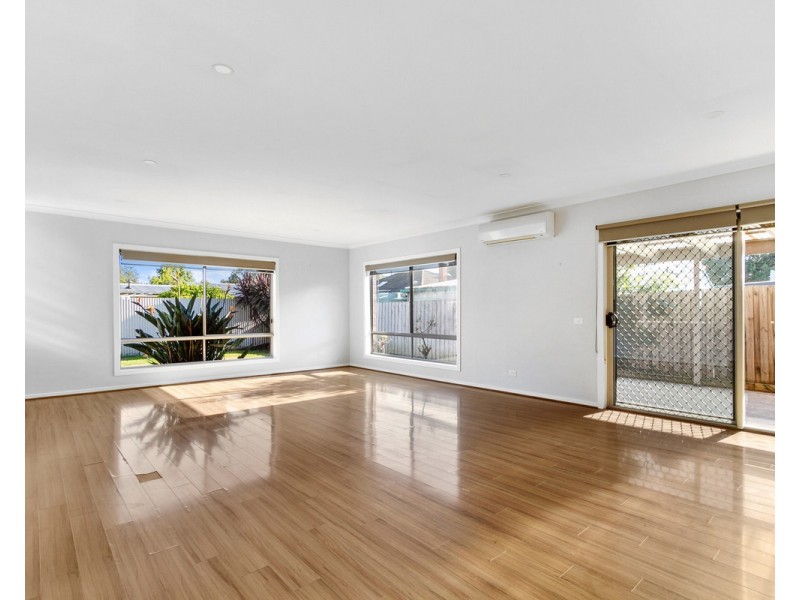 61 McFarlane Street, Stratford VIC 3862