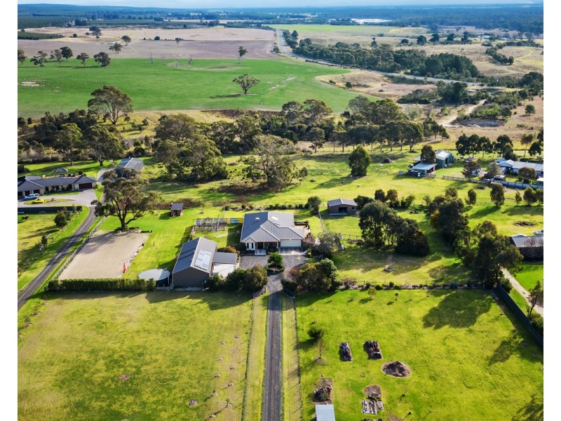 66 Boggy Creek Road, Longford VIC 3851
