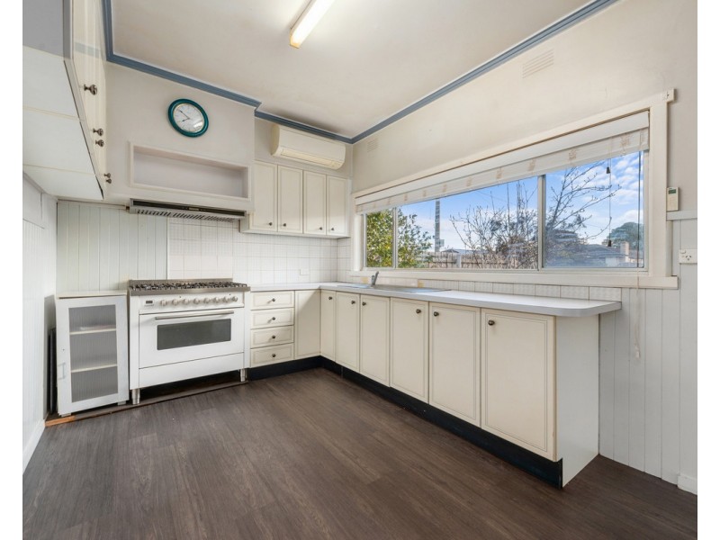 8 Buckley Street, Sale VIC 3850