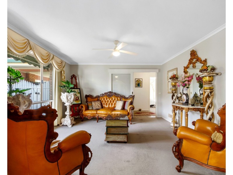 8 Alison Court, Sale VIC 3850