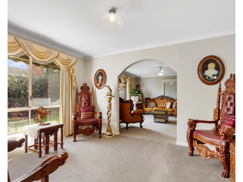 8 Alison Court, Sale VIC 3850