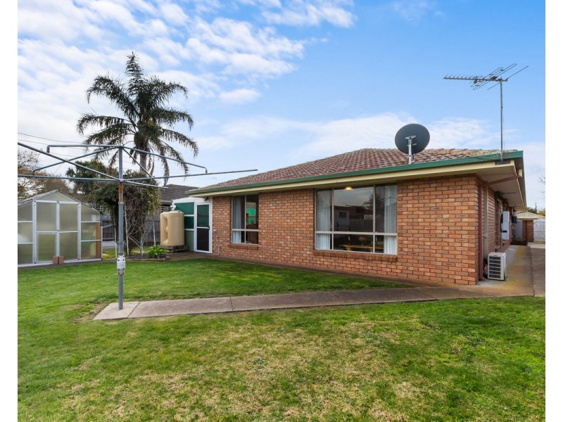 8 Alison Court, Sale VIC 3850