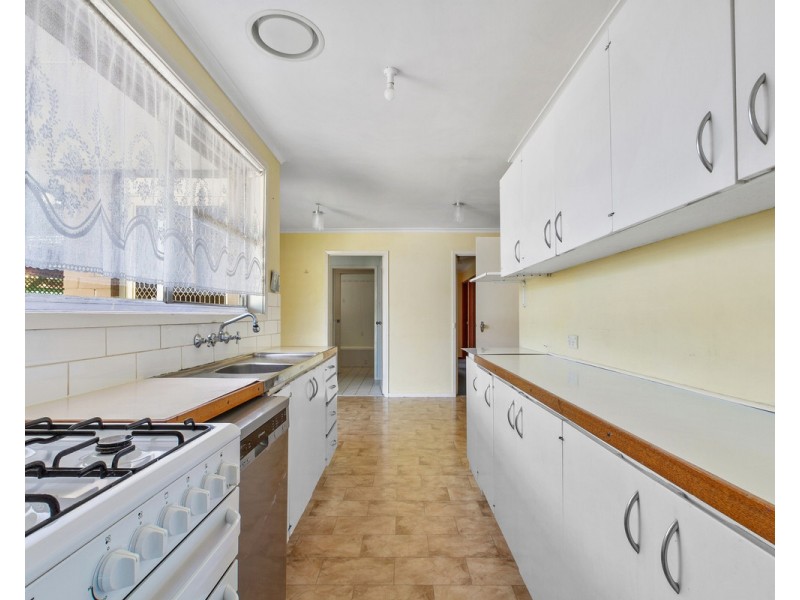 18 Jackson Avenue, Sale VIC 3850