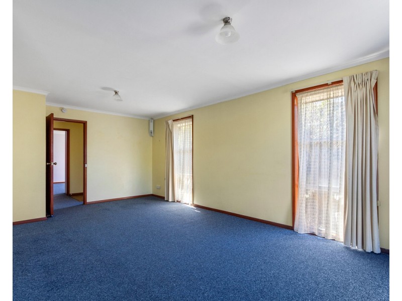 18 Jackson Avenue, Sale VIC 3850