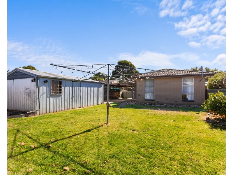 18 Jackson Avenue, Sale VIC 3850