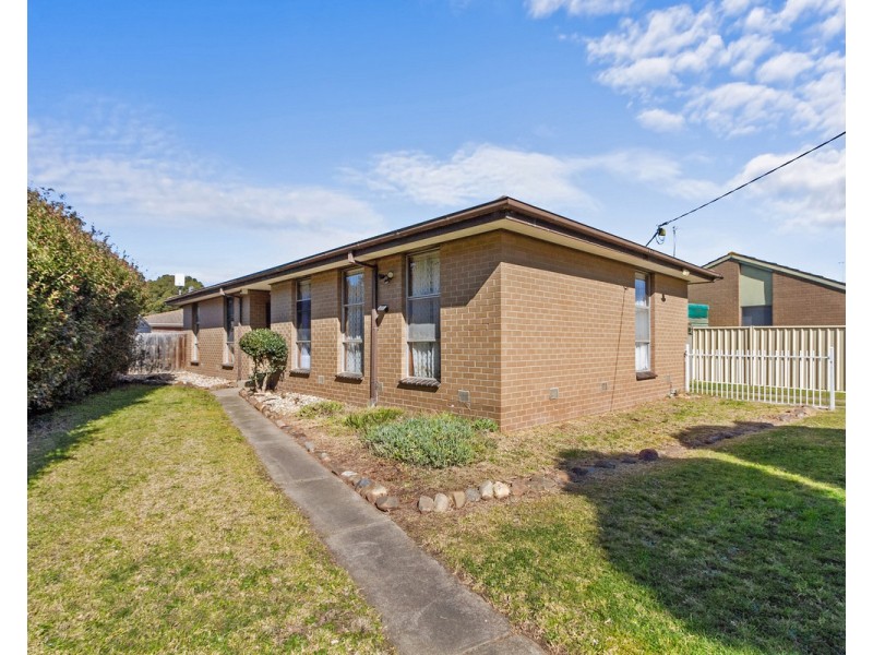 18 Jackson Avenue, Sale VIC 3850