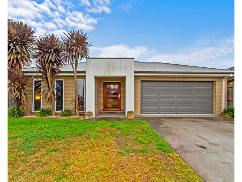 8 Melanie Court, Sale VIC 3850