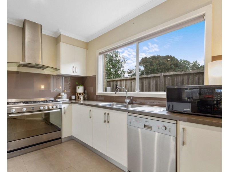 8 Melanie Court, Sale VIC 3850