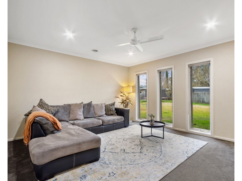 8 Melanie Court, Sale VIC 3850
