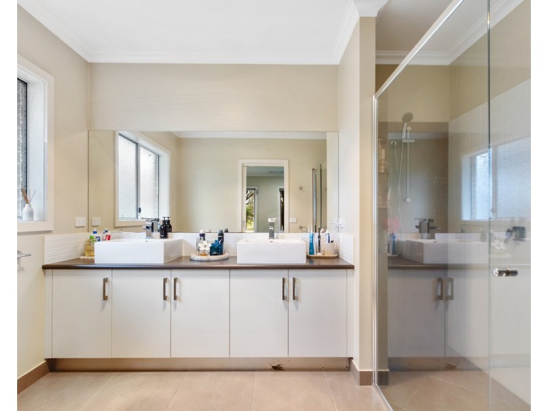 8 Melanie Court, Sale VIC 3850