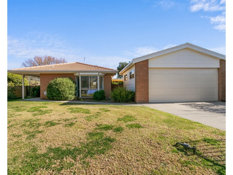 15 Yvette Close, Sale VIC 3850