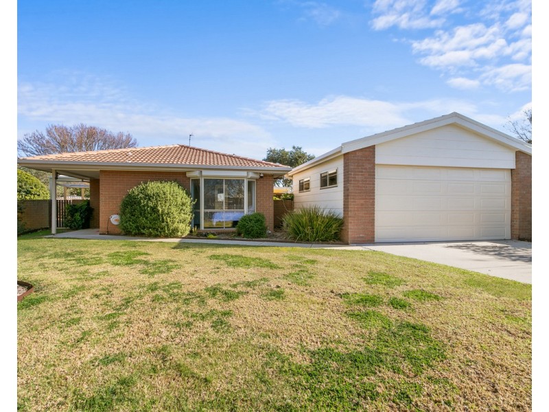15 Yvette Close, Sale VIC 3850