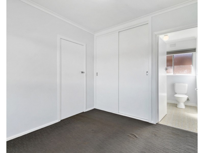1/10 Rolland Street, Sale VIC 3850