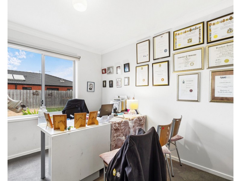 16 Kennelly Crescent, Stratford VIC 3862