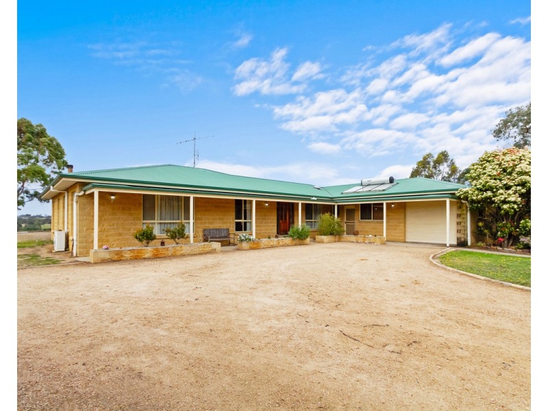 65 Dermody Road, Stratford VIC 3862