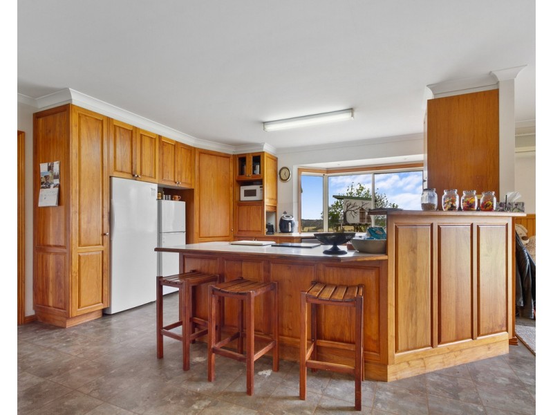 65 Dermody Road, Stratford VIC 3862