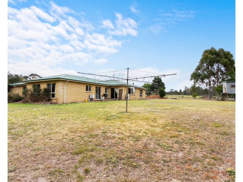 65 Dermody Road, Stratford VIC 3862