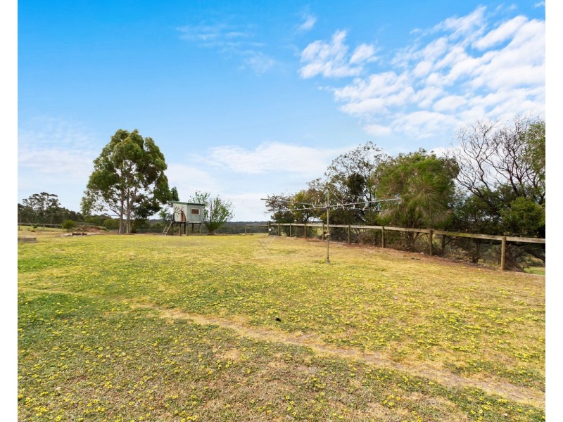 65 Dermody Road, Stratford VIC 3862