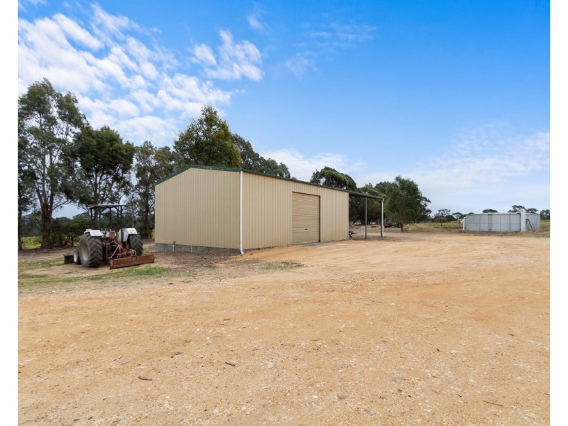 65 Dermody Road, Stratford VIC 3862