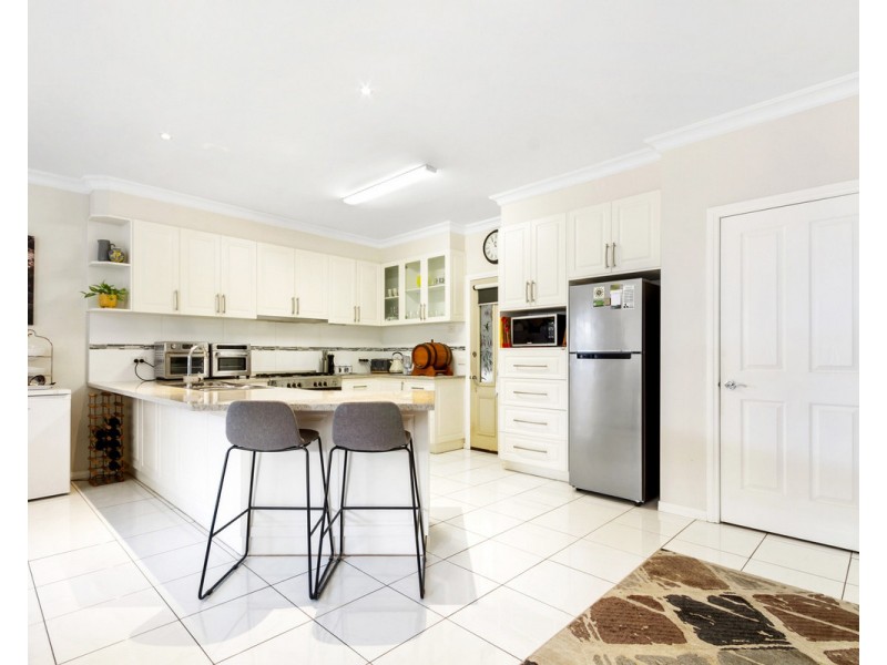 1/44 Mark Avenue, Sale VIC 3850