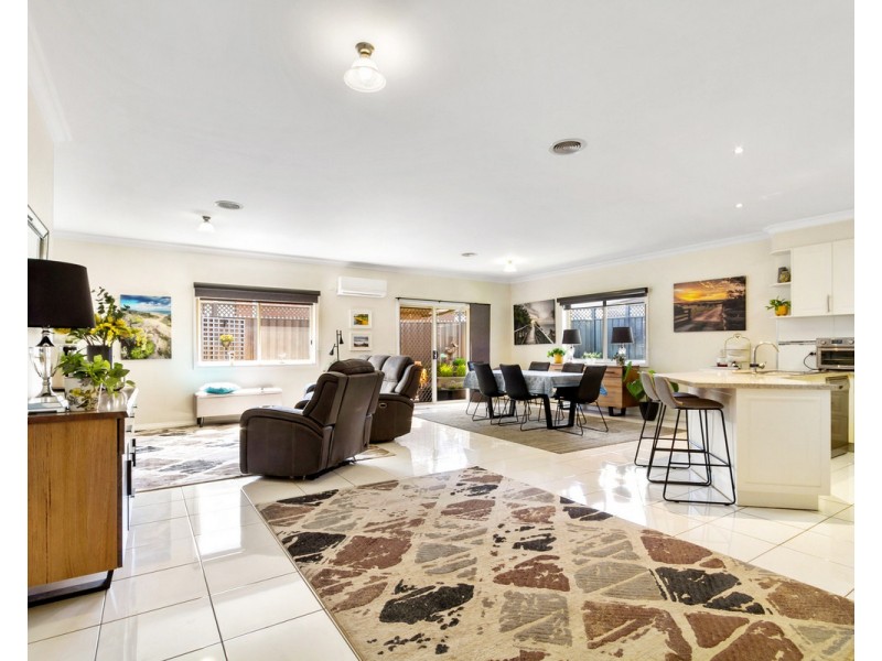 1/44 Mark Avenue, Sale VIC 3850