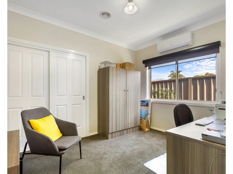 1/44 Mark Avenue, Sale VIC 3850