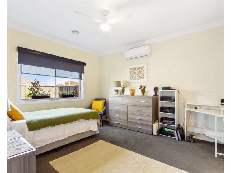 1/44 Mark Avenue, Sale VIC 3850