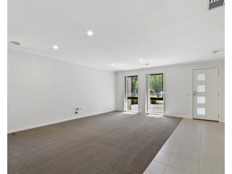5 Melanie Court, Sale VIC 3850