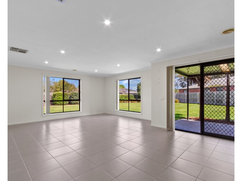 5 Melanie Court, Sale VIC 3850