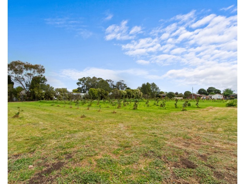 40 Gibsons Road, Sale VIC 3850