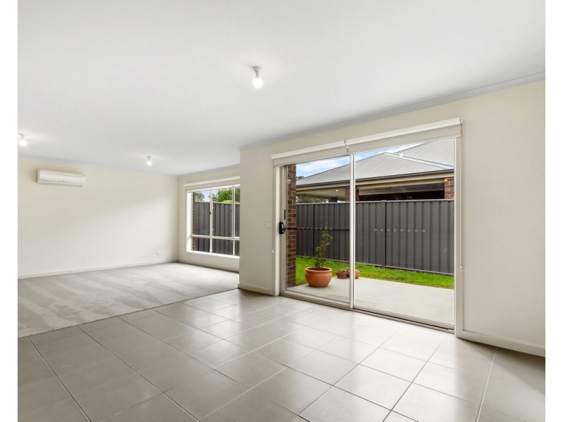 4/7 Prince Street, Wurruk VIC 3850