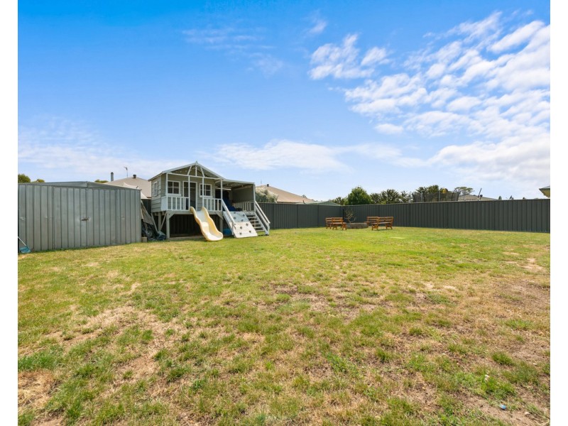 7 Fleming Street, Stratford VIC 3862