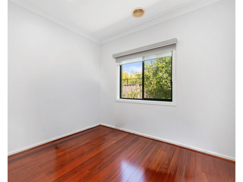 21 Ruthberg Drive, Sale VIC 3850