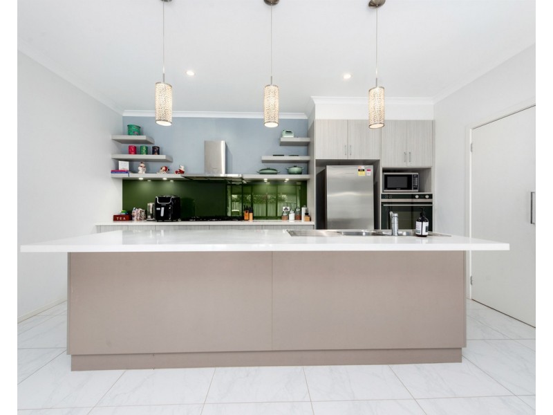 21 Ruthberg Drive, Sale VIC 3850