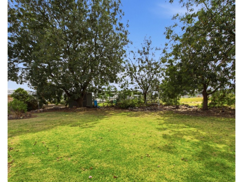 6 Gum Tree Grove, Munro VIC 3862
