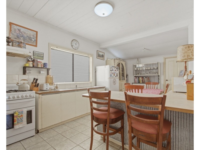 16 Centella Lane, Longford VIC 3851