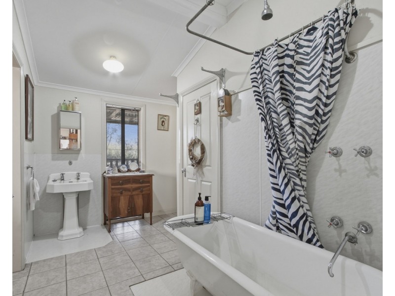 16 Centella Lane, Longford VIC 3851