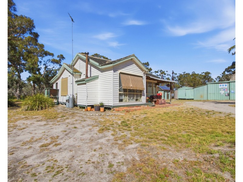 16 Centella Lane, Longford VIC 3851