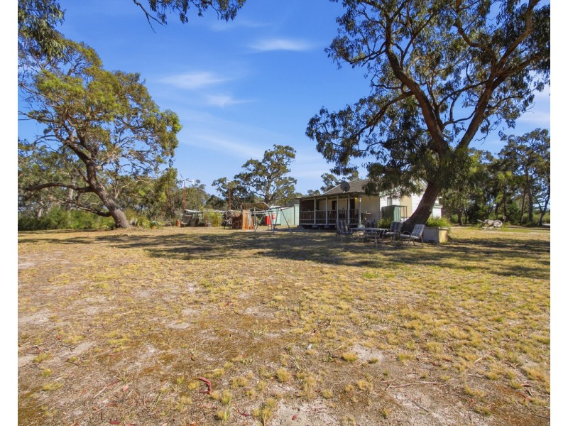 16 Centella Lane, Longford VIC 3851
