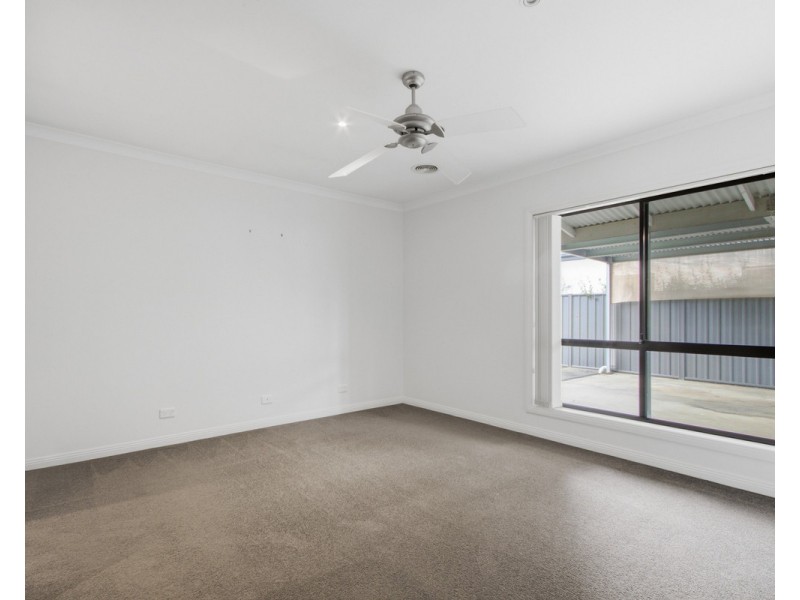 7 Krista Court, Sale VIC 3850