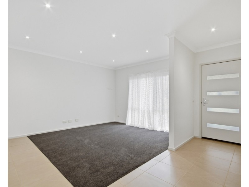 6/2-4 Niel Street, Stratford VIC 3862