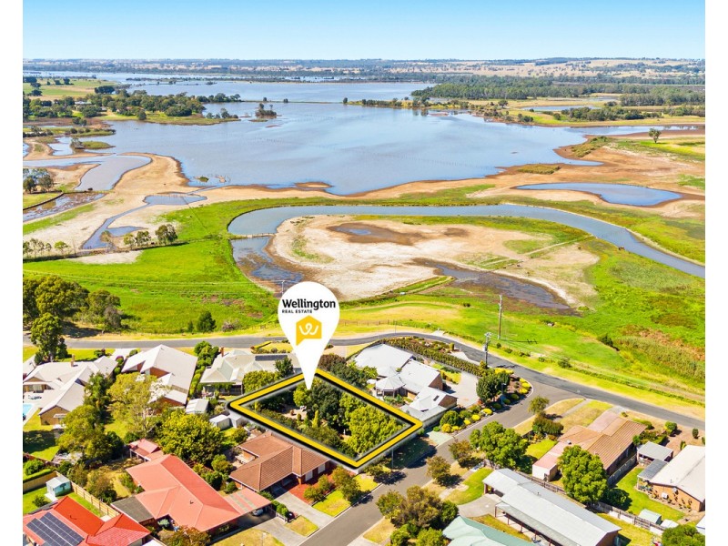 2 Yvette Close, Sale VIC 3850