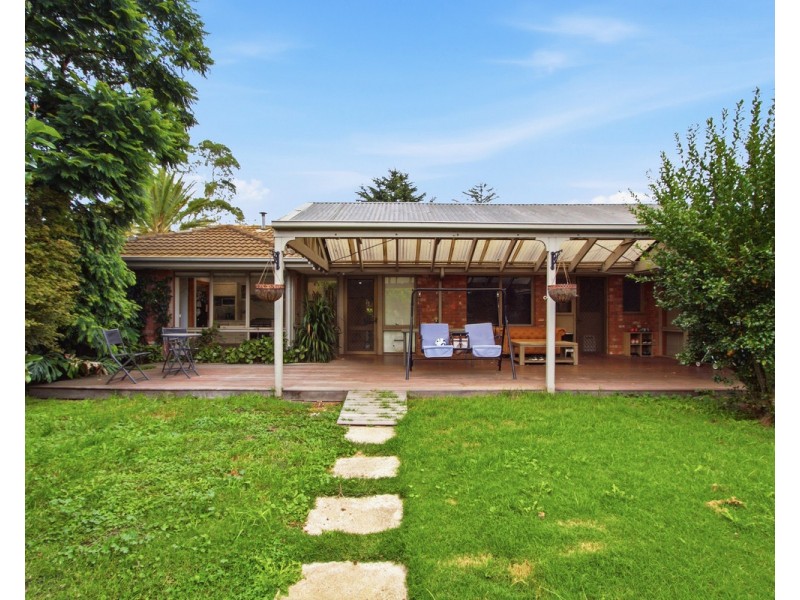 1 Southern Avenue, Sale VIC 3850