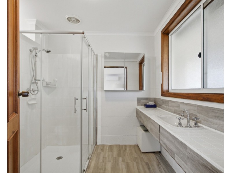 729 Llowalong Road, Llowalong VIC 3862