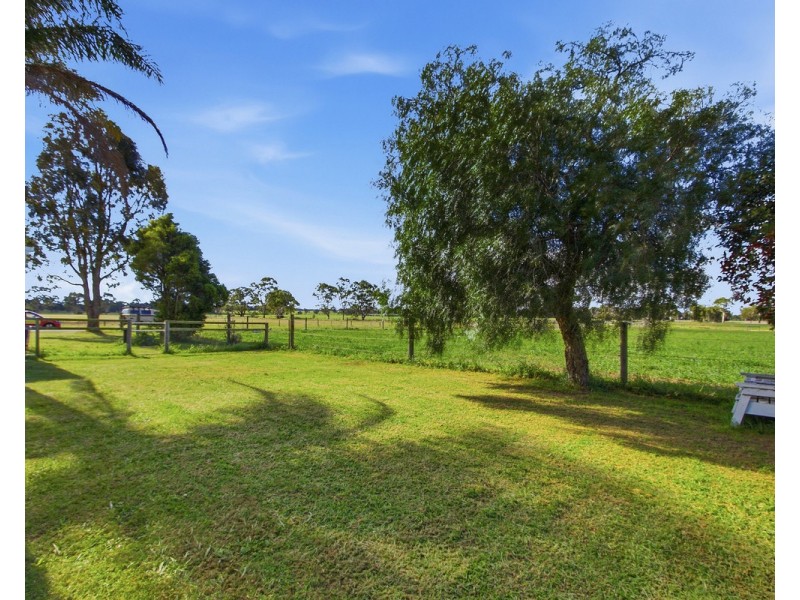 729 Llowalong Road, Llowalong VIC 3862